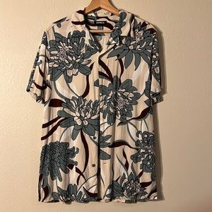 Men’s floral rayon button down